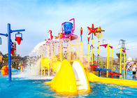 สระว่ายน้ำ Aqua Playground ที่มีสีสันสไลเดอร์น้ำ