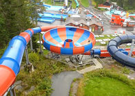 Space Bowl Spiral ไฟเบอร์กลาส Water Slide สำหรับสวนสนุก