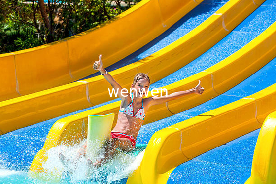 Holiday Resort Family Water Slide สไลด์ไฟเบอร์กลาสสำหรับสวนน้ำธีม